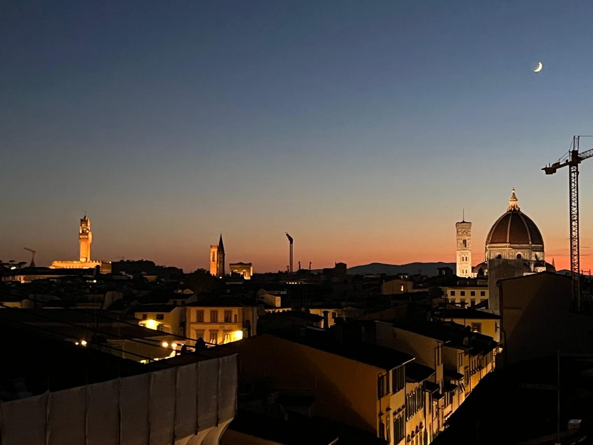 Skyline di Firenze al tramonto dall'Attico Borgo la Croce